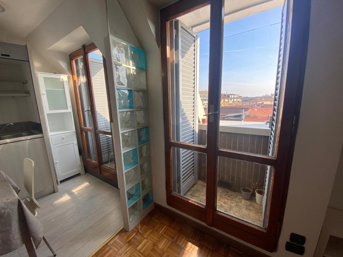Porta Venezia, Monolocale Con Vista Sui Tetti * Milán